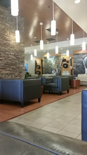 Car Dealer «Toyota of Scranton», reviews and photos, 3400 N Main Ave, Scranton, PA 18508, USA