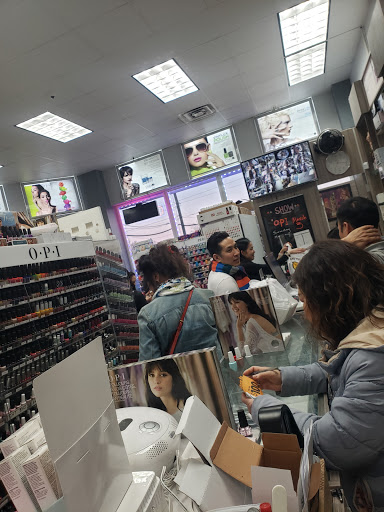 Beauty Supply Store «US Skyline Beauty Supply Inc», reviews and photos, 7234 Arlington Blvd, Falls Church, VA 22042, USA