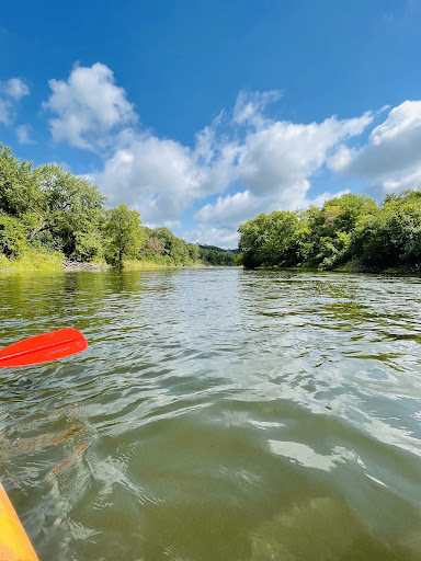 Canoe & Kayak Store «Cannon Falls Canoe and Bike Rental», reviews and photos, 615 N 5th St, Cannon Falls, MN 55009, USA