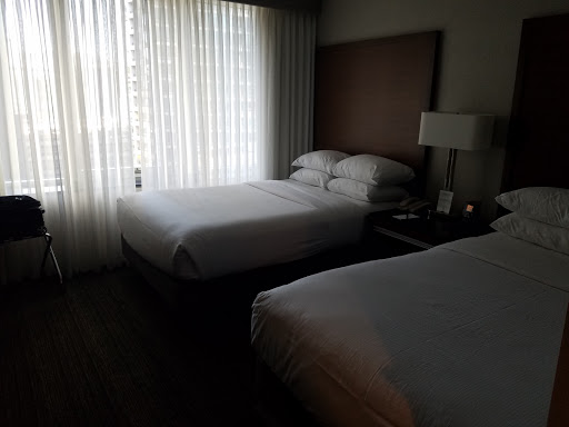 Hotel «Embassy Suites Chicago Downtown Magnificent Mile», reviews and photos, 511 N Columbus Dr, Chicago, IL 60611, USA