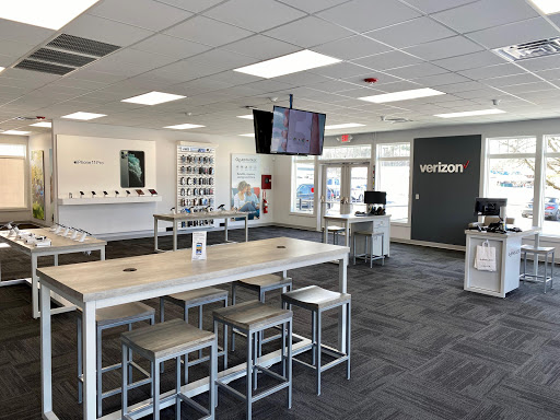 Telecommunications Service Provider «Verizon», reviews and photos, 420 Boston Post Rd, Sudbury, MA 01776, USA