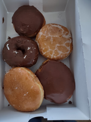 Donut Shop «Countryside Donut House», reviews and photos, 10032 Main St, Bothell, WA 98011, USA