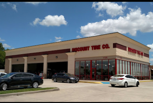 Tire Shop «Discount Tire Store - Cypress, TX», reviews and photos, 17326 Spring Cypress Rd, Cypress, TX 77429, USA