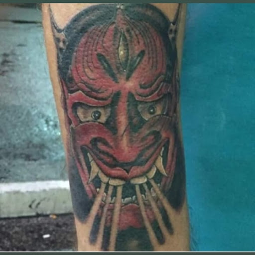 Explore flower half sleeve tattoo ideas, creative tattoo ideas in Hialeah, available at Allstar Tattoo & Body piercing