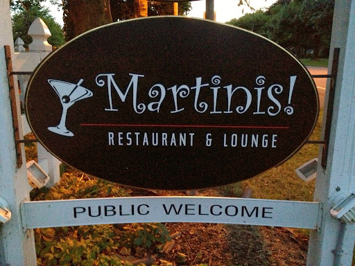 American Restaurant «Martinis Restaurant & Lounge», reviews and photos, 4338 Lake Rd W, Ashtabula, OH 44004, USA