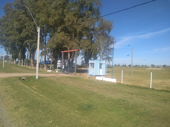 Opiniones de Centro Desarrollo Juvenil,Liga Mayor de Fútbol de San José en San José de Mayo - Gimnasio