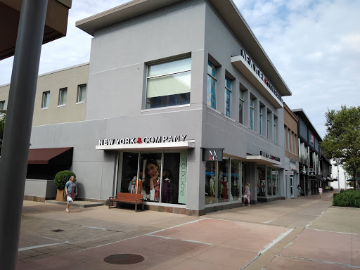 Shopping Mall «Cross County Shopping», reviews and photos, 8000 Mall Walk, Yonkers, NY 10704, USA