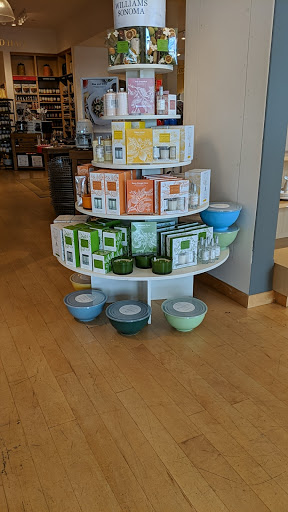 Kitchen Supply Store «Williams-Sonoma», reviews and photos, 9722 Great Hills Trail #150, Austin, TX 78759, USA
