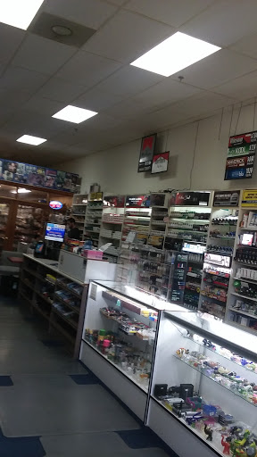 Tobacco Shop «Cigar House & Discount», reviews and photos, 1720 N Moorpark Rd, Thousand Oaks, CA 91360, USA