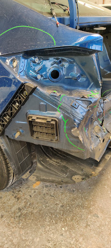 Auto Body Shop «Service King Collision Repair of West Chester», reviews and photos, 399 E Market St, West Chester, PA 19382, USA