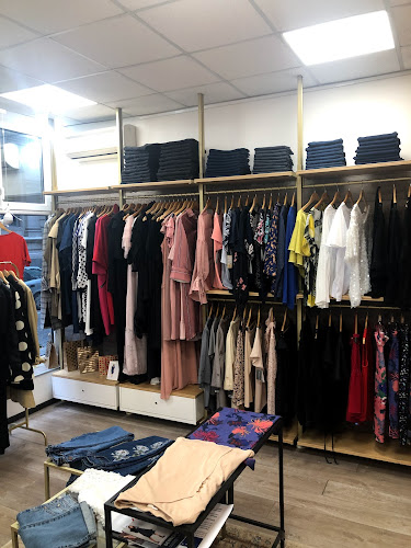Отзиви за Denneris fashion store в Перник - Магазин за дрехи
