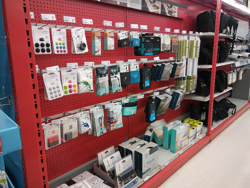 Office Supply Store «Staples», reviews and photos, 23131 Michigan Ave, Dearborn, MI 48124, USA