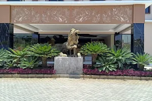 Grand Kanjuruhan Hotel image