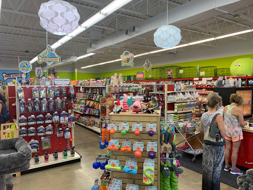 Pet Supply Store «Bone-A-Patreat», reviews and photos, 4110 University Ave, Des Moines, IA 50311, USA