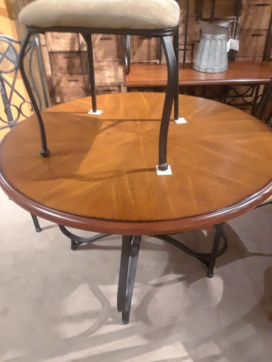 Furniture Store «Furniture Fair», reviews and photos, 8760 Colerain Ave, Groesbeck, OH 45251, USA