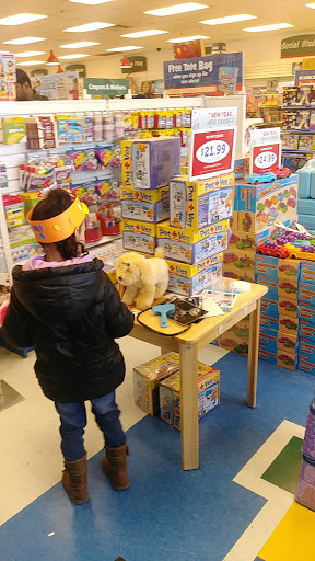 Educational Supply Store «Lakeshore Learning Store», reviews and photos, 449 Essex St, Hackensack, NJ 07601, USA