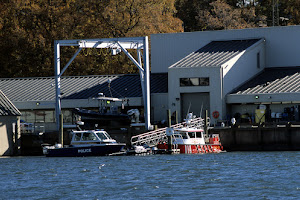 Washington DC Fire & EMS Fire Boat
