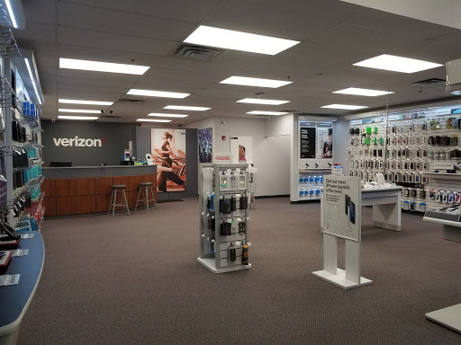 Cell Phone Store «GoWireless Verizon Authorized Retailer», reviews and photos, 1581 Main St, Palmer, MA 01069, USA