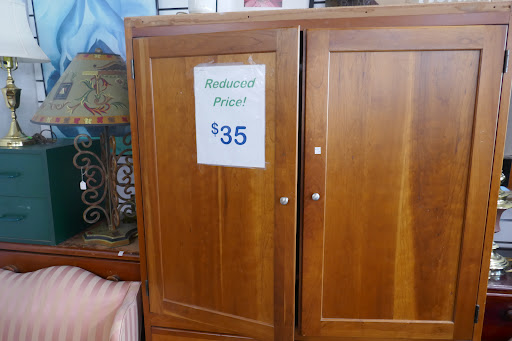 Thrift Store «The Thrift Shop of Boston», reviews and photos, 33 Corinth St, Roslindale, MA 02131, USA