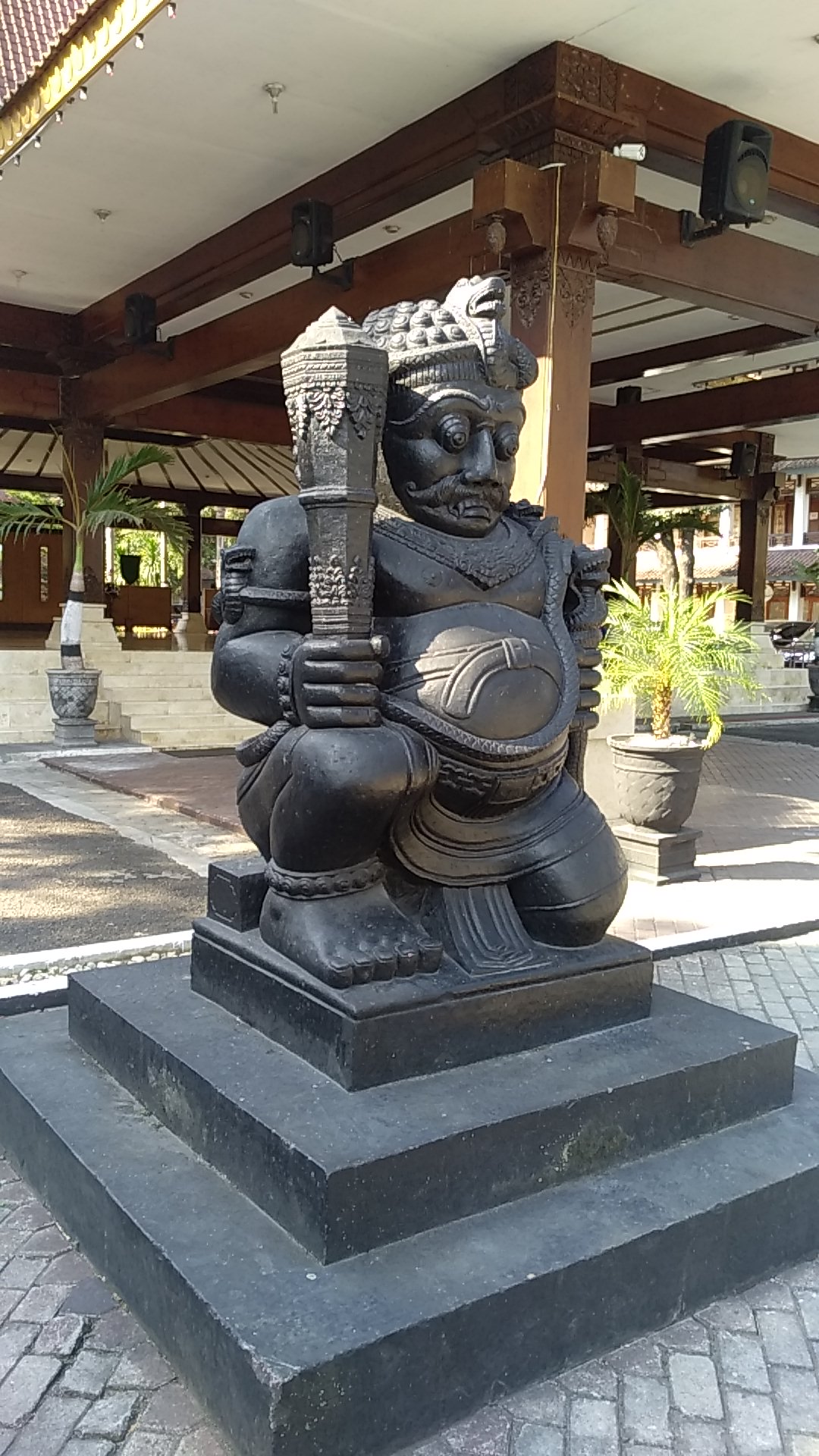 Patung Gupala Pendopo Parasamya