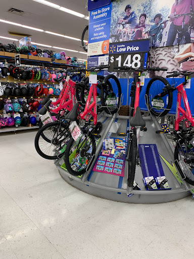 Department Store «Walmart Supercenter», reviews and photos, 3002 Stacy Allison Way, Woodburn, OR 97071, USA