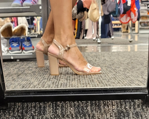 Stores to buy women's flat sandals Houston