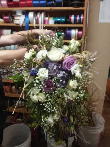 Florist «An Empty Vase», reviews and photos, 121 Lohmann St, Boerne, TX 78006, USA