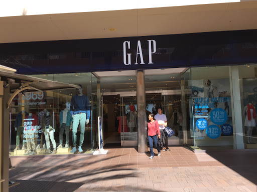 Clothing Store «Gap», reviews and photos, 7007 Friars Rd, San Diego, CA 92108, USA