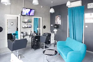 Beauty salon Aura image