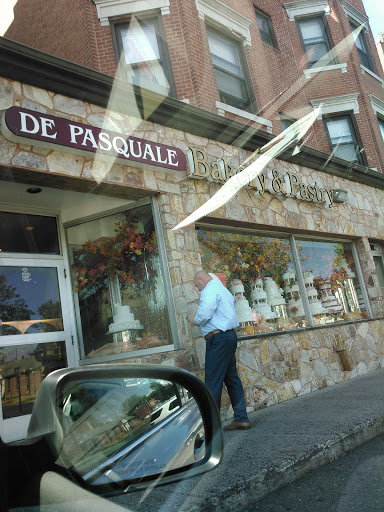 Bakery «Mozzicato DePasquale Bakery & Pastry Shop», reviews and photos, 329 Franklin Ave, Hartford, CT 06114, USA