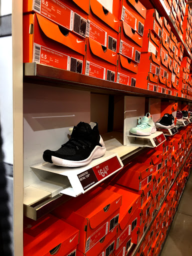 Sporting Goods Store «Nike Factory Store», reviews and photos, 1 Premium Outlet Blvd #699, Tinton Falls, NJ 07753, USA