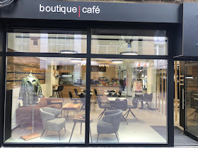ESILA Boutique / Café