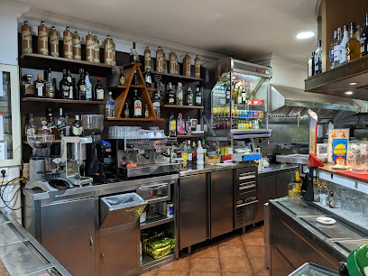 Cafe Bar Amanecer - C. de Campoamor, 37, 35500 Arrecife, Las Palmas, Spain