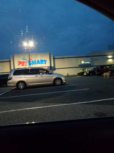 Pet Supply Store «PetSmart», reviews and photos, 602 Boulton St, Bel Air, MD 21014, USA