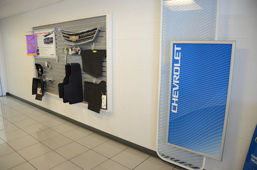 Chevrolet Dealer «Chandler Chevrolet», reviews and photos, 600 Clifty Dr, Madison, IN 47250, USA