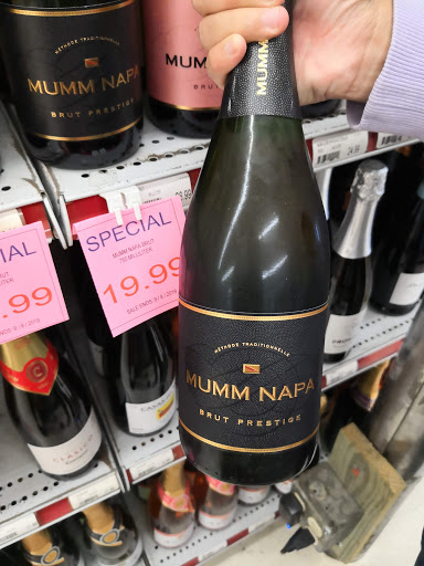 Liquor Store «Pearl Street Beverage», reviews and photos, 240 Pearl St, Burlington, VT 05401, USA