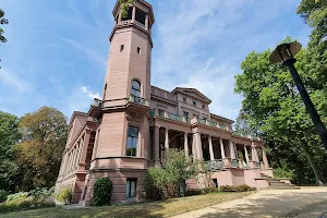 Schlosspark Biesdorf image