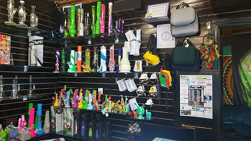 Vaporizer Store «High Life Smoke Shop Columbia», reviews and photos, 631 Harden St, Columbia, SC 29205, USA