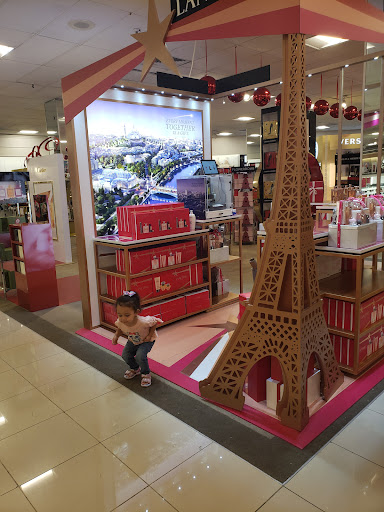 Shopping Mall «Westland Mall», reviews and photos, 1675 W 49th St, Hialeah, FL 33012, USA