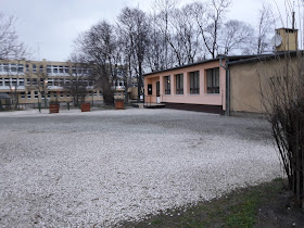 Eötvös József Általános Iskola Parkoló