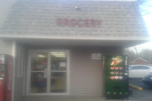 D M Grocery image