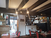 Atmosphère du Restaurant français Le Restaureau à Saint-Léonard-de-Noblat - n°18