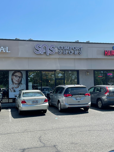SAS Comfort Shoes, 18411 Alderwood Mall Pkwy, Lynnwood, WA 98037, USA, 