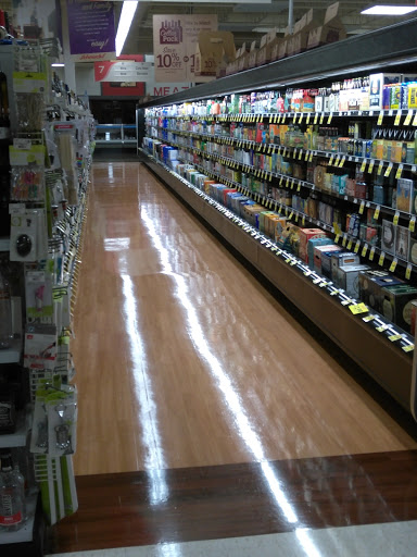 Grocery Store «Schnucks», reviews and photos, 1181 W Gannon Dr, Festus, MO 63028, USA