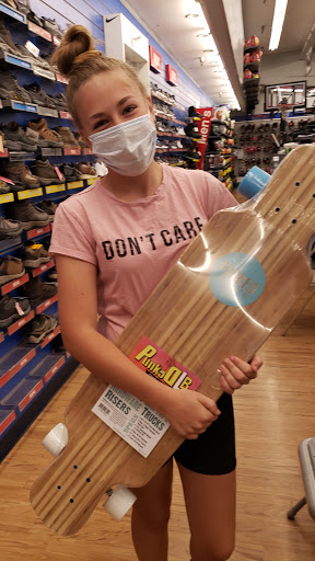 Sporting Goods Store «Big 5 Sporting Goods», reviews and photos, 3420 Arden Way, Sacramento, CA 95825, USA