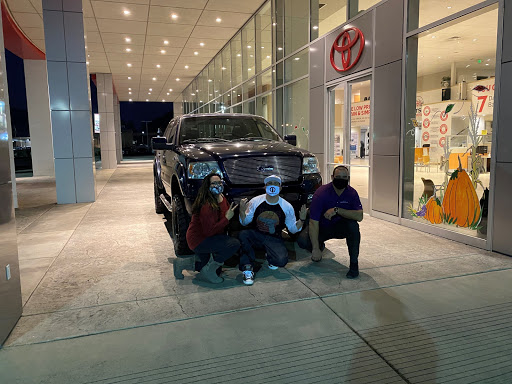 Car Dealer «Grants Pass Toyota», reviews and photos, 375 Redwood Hwy, Grants Pass, OR 97527, USA