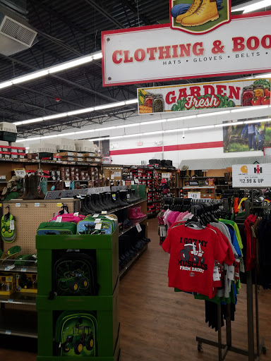 Home Improvement Store «Tractor Supply Co.», reviews and photos, 13500 Benns Church Blvd, Smithfield, VA 23430, USA