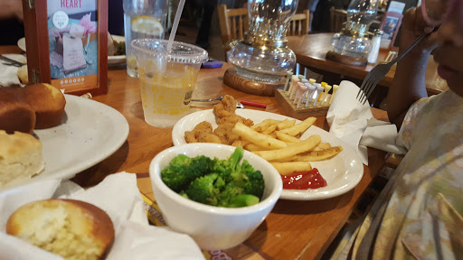 American Restaurant «Cracker Barrel Old Country Store», reviews and photos, 24400 Eastex Fwy, Kingwood, TX 77339, USA