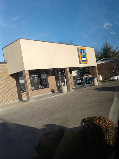 ALDI, 1233 Camp Jackson Rd, Cahokia, IL 62206, USA, 