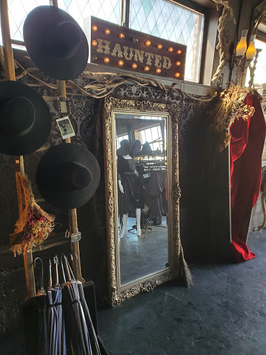 Tattoo Shop «The Black Veil Studio of Tattoo and Art», reviews and photos, 194 Cabot St, Beverly, MA 01915, USA